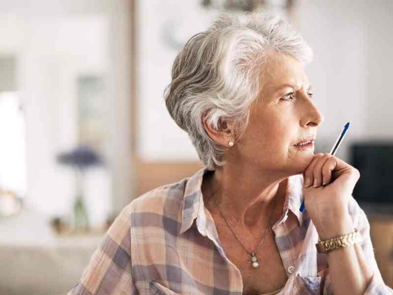 How to Write Condolence Notes: 8 Tips That Might Come In&nbsp;Handy