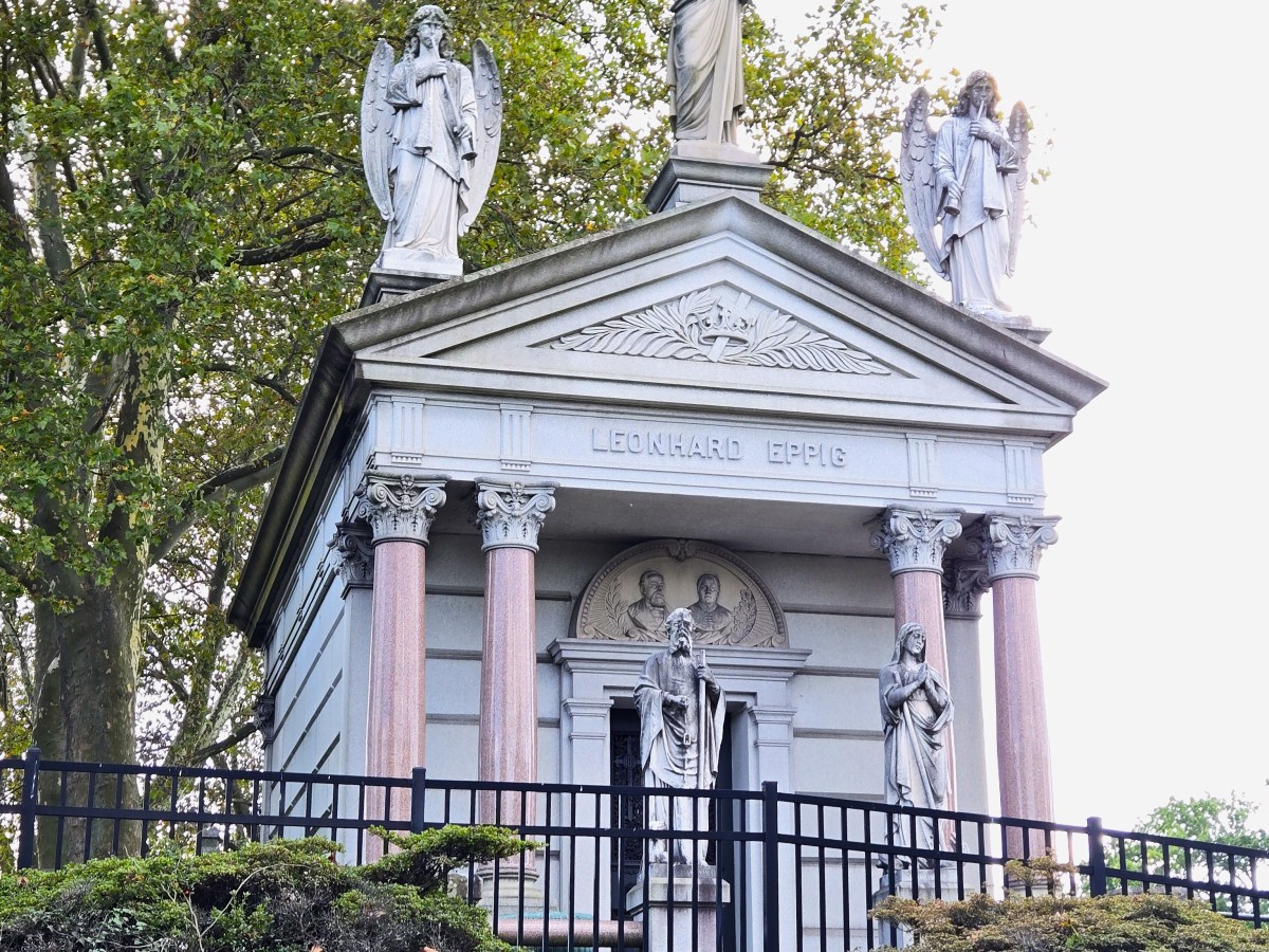 The Power of Legacy: Stories from the Eppig&nbsp;Mausoleum